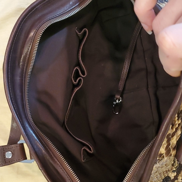 Like new BE & D python shoulder bag - Picture 11 of 11